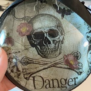 3/30$🎃 Gothic Halloween Ornament